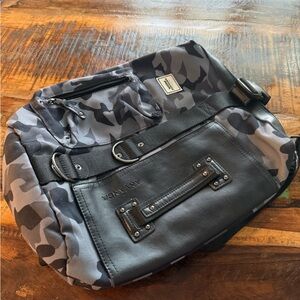 NWOT gray camo messenger bag - Anvanda GFB